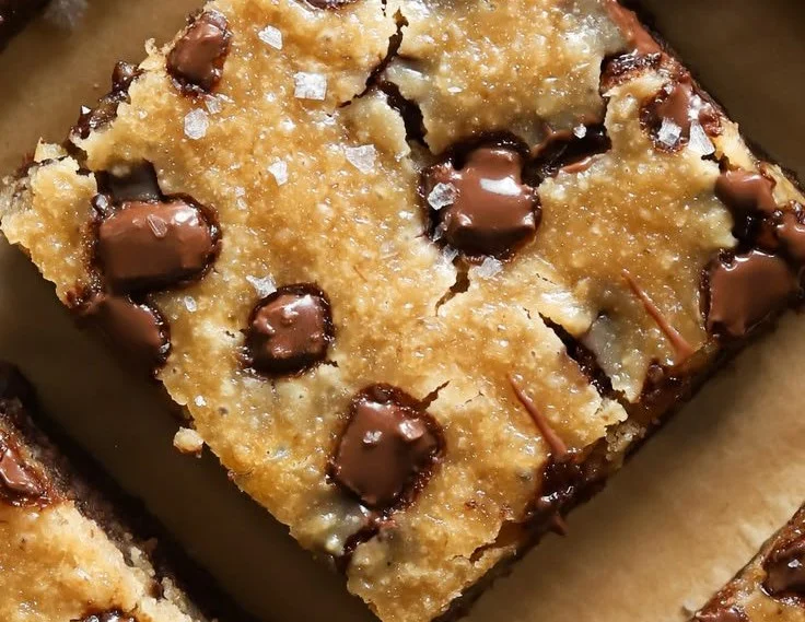 Greek Yogurt Blondie Brownies