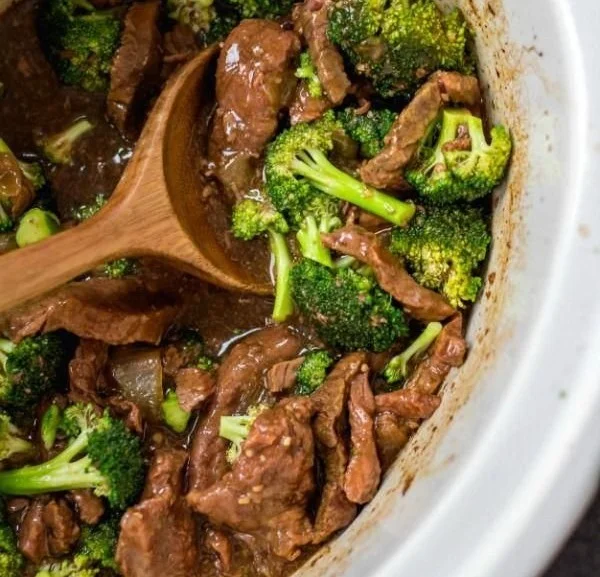 Slow Cooker Beef and Broccoli: Whole30, Paleo, Keto, GF - Whole Kitchen Sink