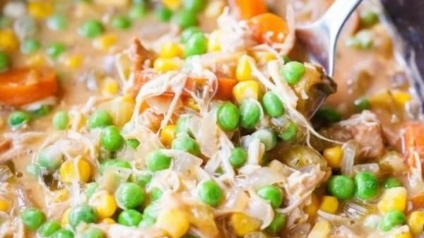 Slow Cooker Chicken Pot Pie
