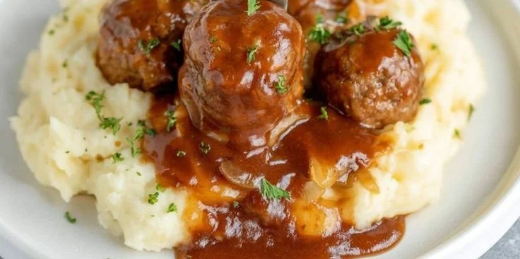 Slow Cooker Salisbury Steak Meatballs: Family-Friendly Comfort