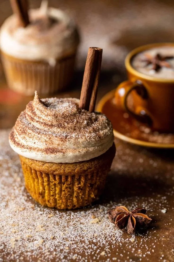 Vanilla Chai Pumpkin Latte Cupcakes with Cinnamon Brown Sugar Frosting